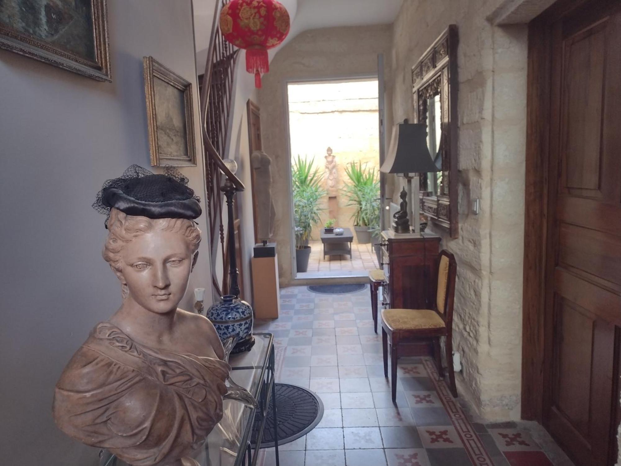 Au Gre Du Voyage Apartment Uzes Exterior photo