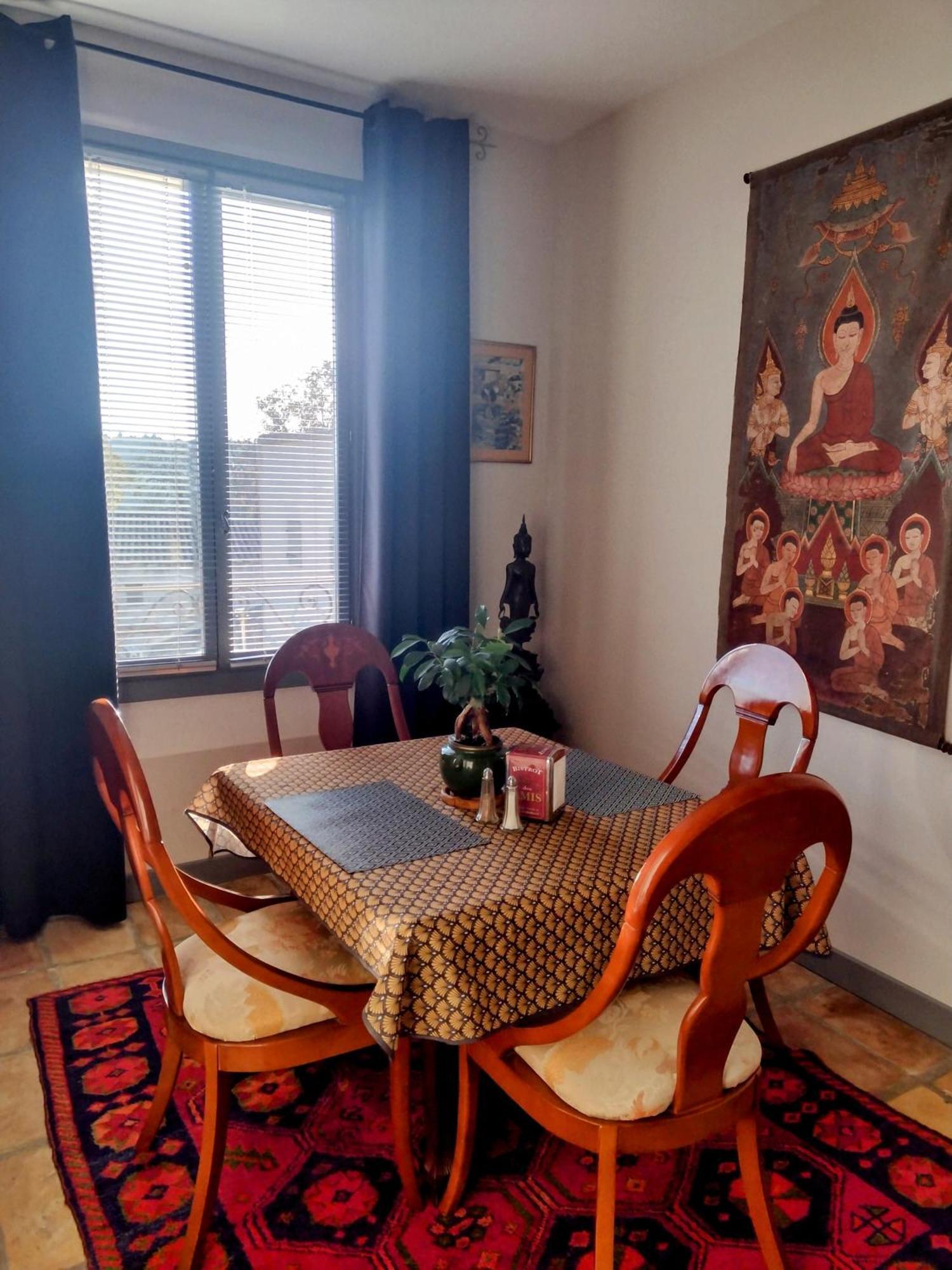 Au Gre Du Voyage Apartment Uzes Exterior photo